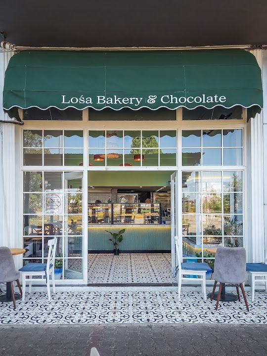 Lośa Bakery & Chocolate