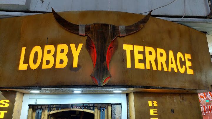 Lobby Terrace Van