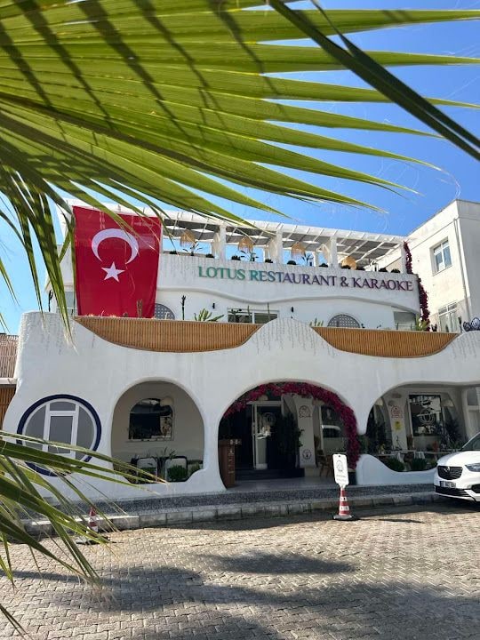 Lotus Kemer Restaurant & Karaoke