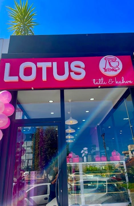 Lotus - Tatlı Ve Kahve