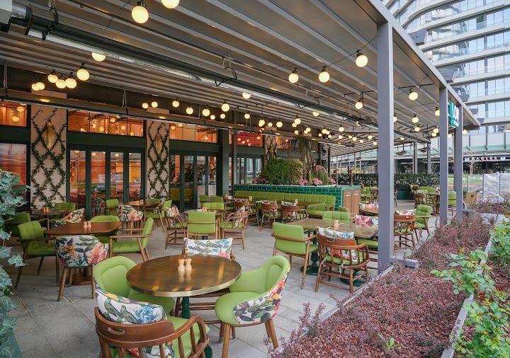 Lou Cafe Bistro - Maidan