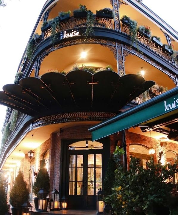 Louise Cafe Brasserie & Loft