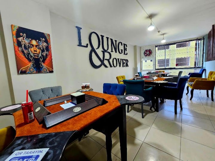 Lounge Rover