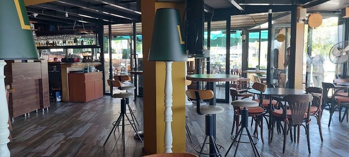 Lucas Pub Bistro