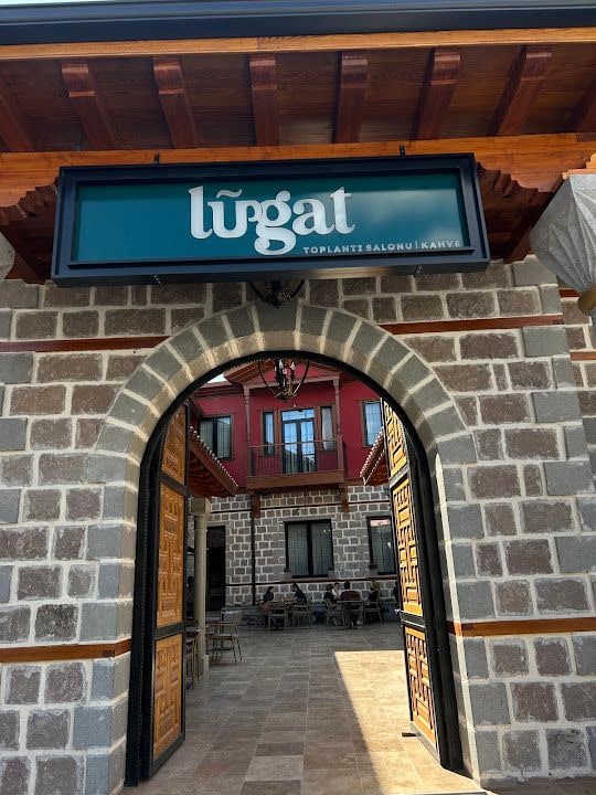 Lugat Kitap Kahve
