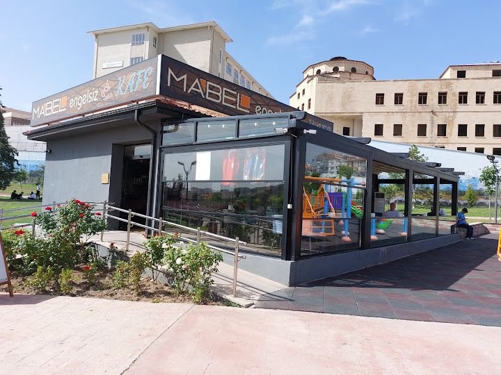 Mabel Engelsiz Cafe