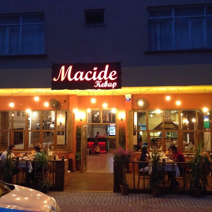Macide Kebap