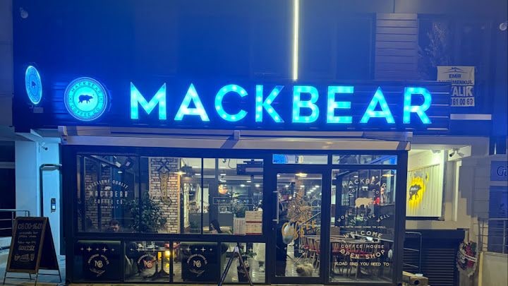 Mackbear Coffee Ragıp Tüzün