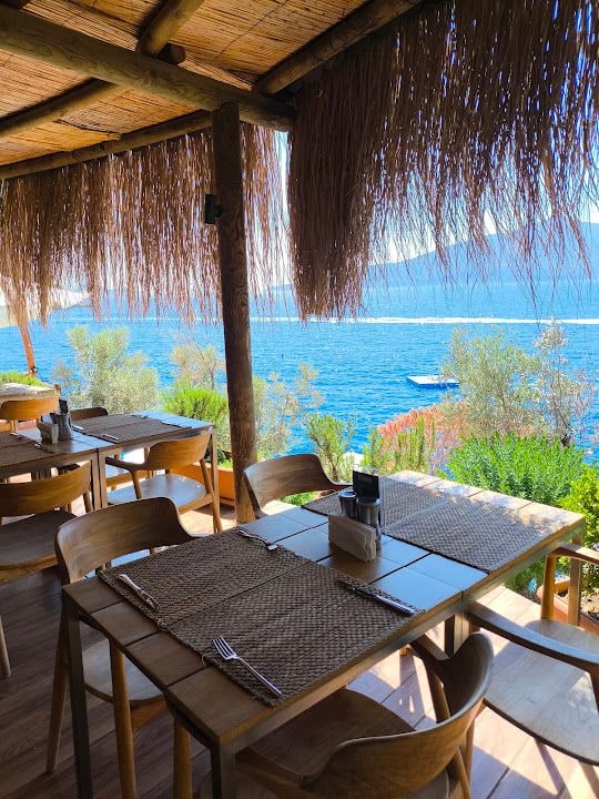 Mahal Beach Club & Restaurant
