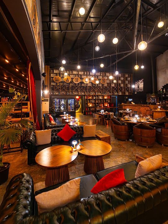 Mahsen Lounge & Pub