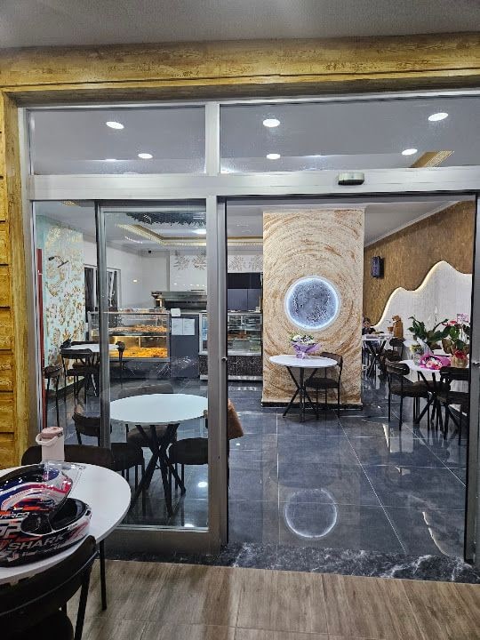 Maison De Patisserie