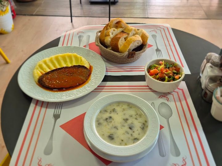 manor cafe lokanta