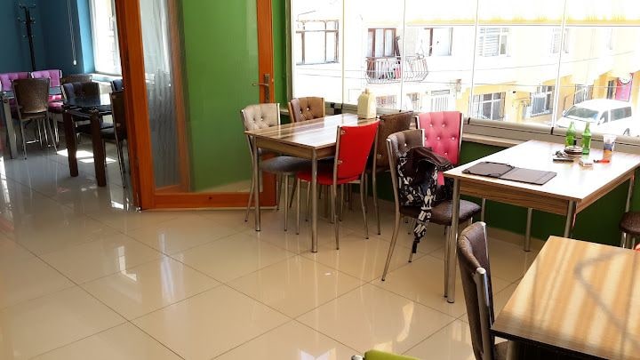 Manşet Cafe
