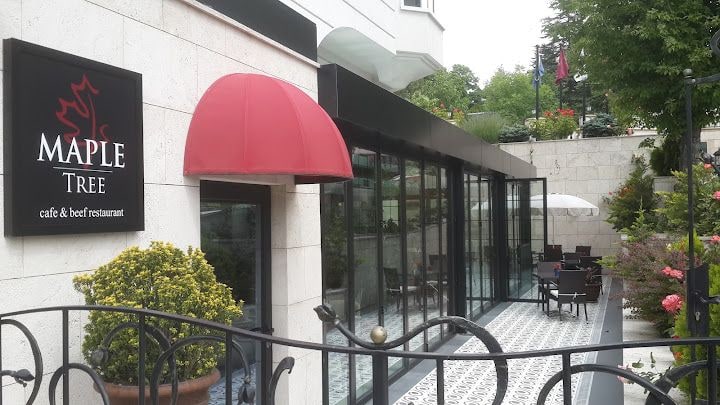 Maple Tree Restaurant