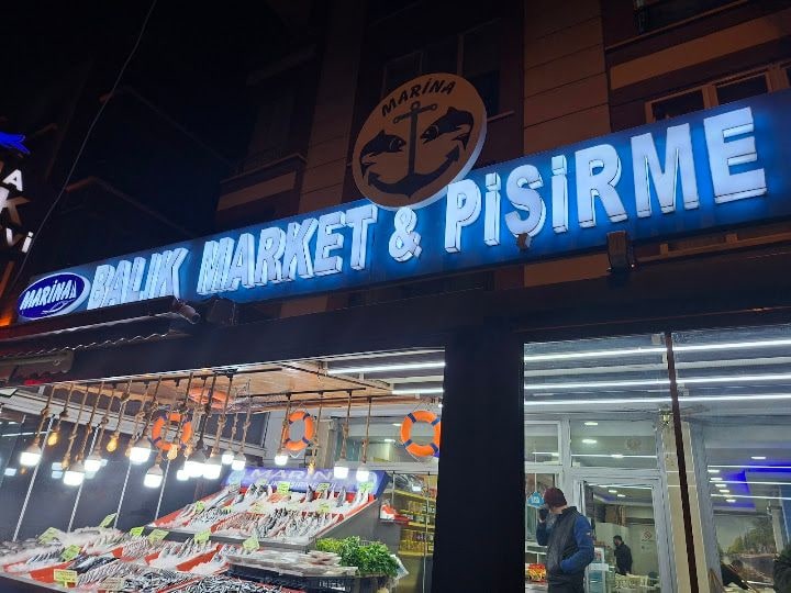 Marina Balık Market Pişirme Evi