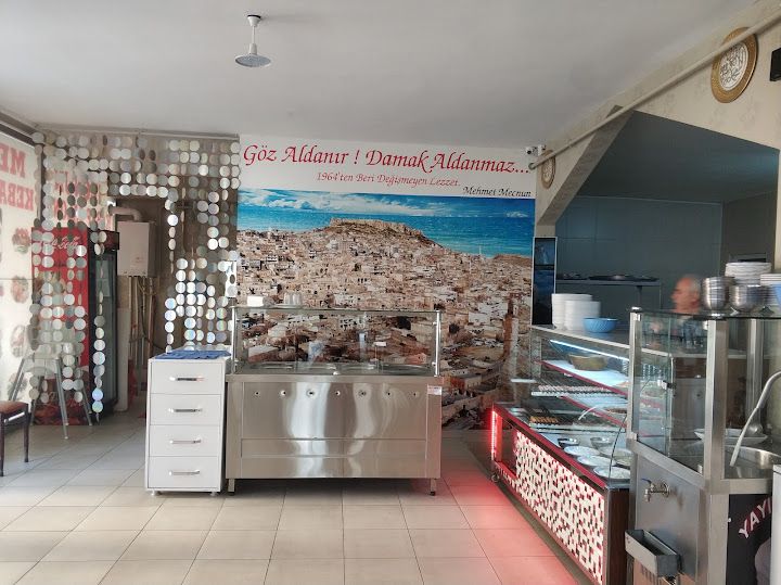 Mecnun Kebap Salonu