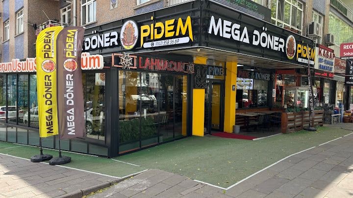Mega Döner Pidem