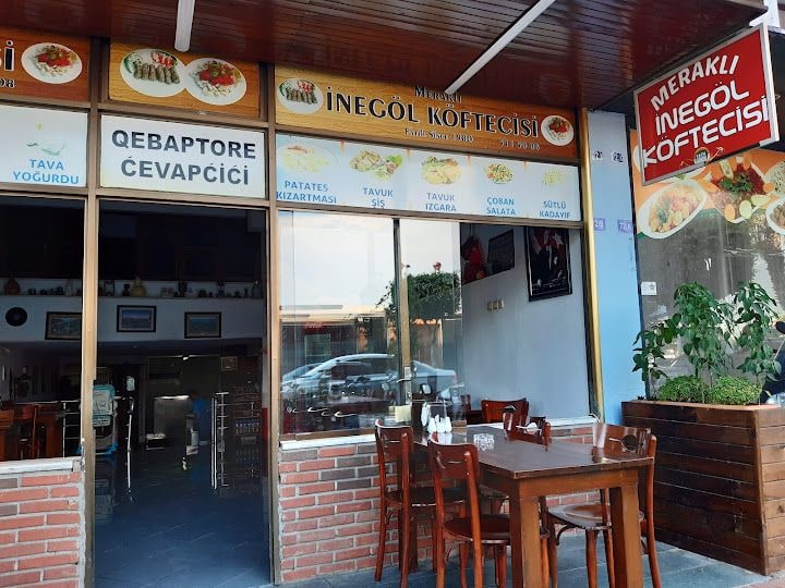 Meraklı İnegöl Köftecisi