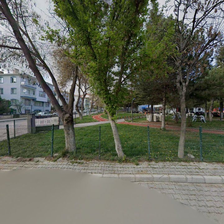 Mercan Yunus Emre Çay Bahçesi