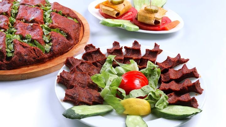Meşhur Adıyaman Çiğ Köftecisi Bayram Usta