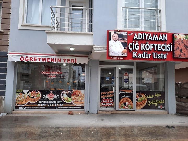 Meşhur Adıyaman Çiğ Köftecisi Kadir Usta- Öğretmenin Yeri