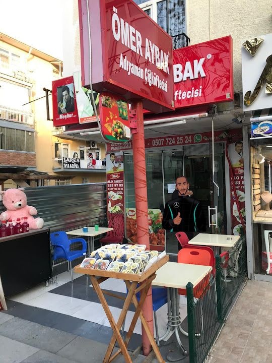 Meşhur Adıyaman Çiğ Köftecisi ÖMER AYBAK