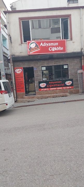 Meşhur Adıyaman Çiğ Köftecisi Ömer Usta