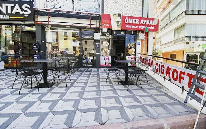 Meşhur Adıyaman Çiğ Köftecisi Ömer Usta