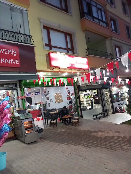 Meşhur Adıyaman Çiğköftecisi