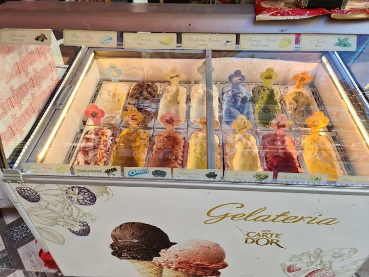 Meşhur Adıyaman Ömer Aybak Çiğköftecisi Etimesgut 2 .(atakent Mahallesi)