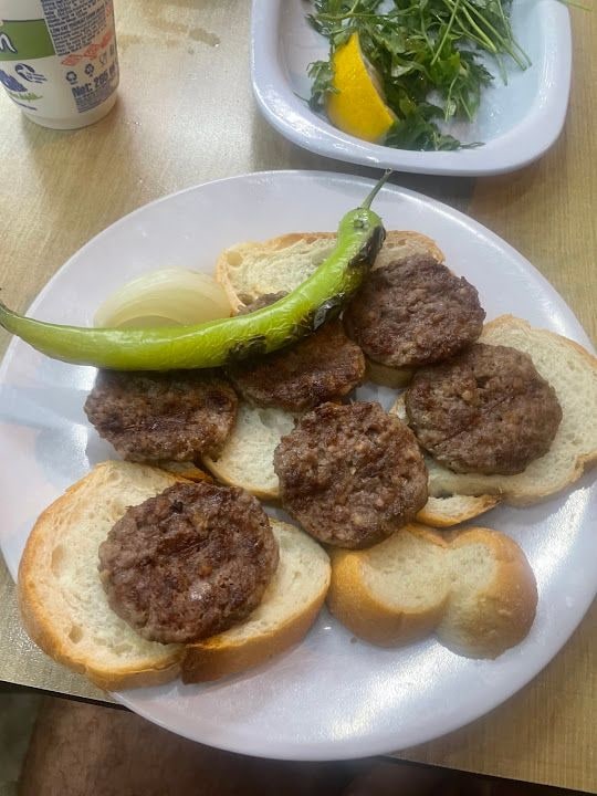 Meşhur Aksu Şimşek Köfteci İsa