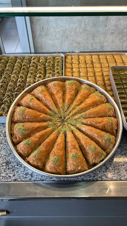 Meşhur Bahadİr