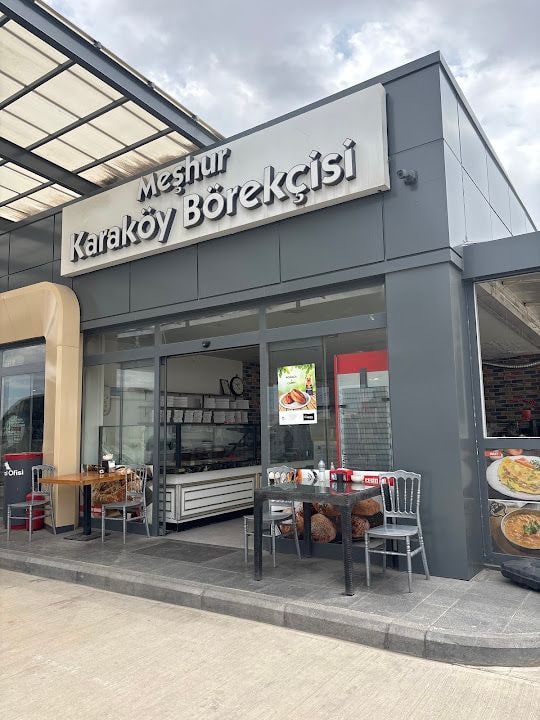 Meşhur karaköy börekçisi