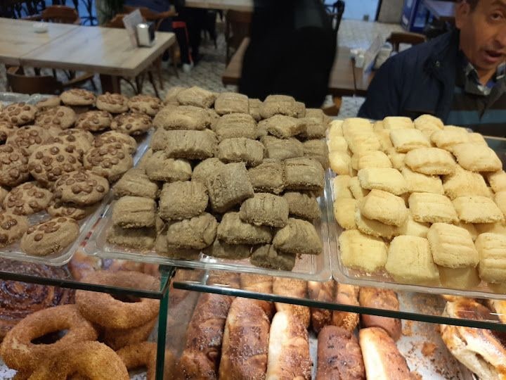 MESHUR KARAKÖY BÖREKCISI
