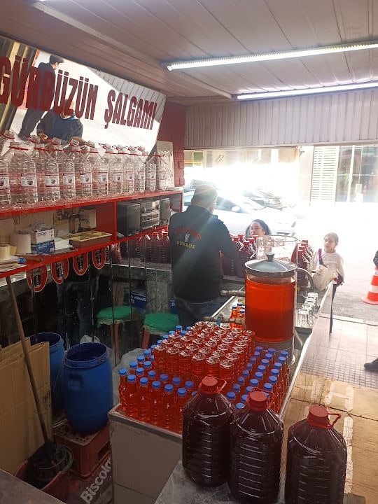 Meşhur Kuruköprü Şalgamcısı Gürbüz
