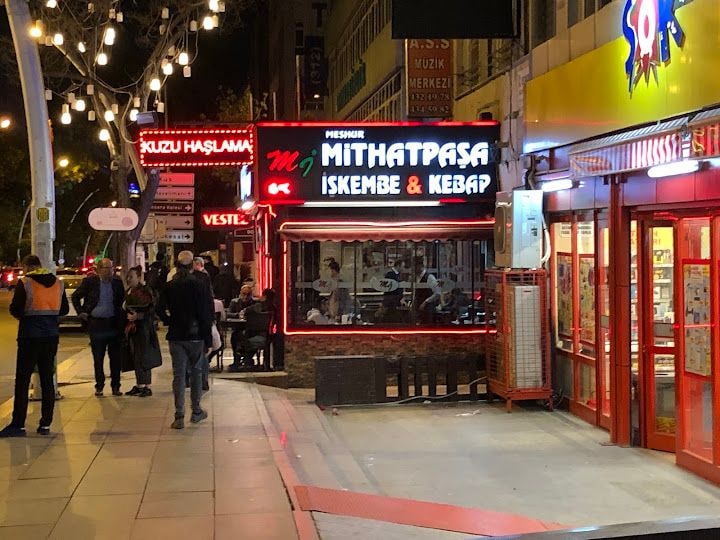 Meşhur Mithatpaşa İşkembecisi Ve Kebapçısı