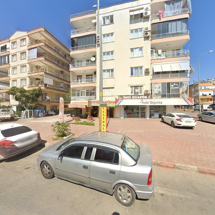 Meşhur Tost Evi̇
