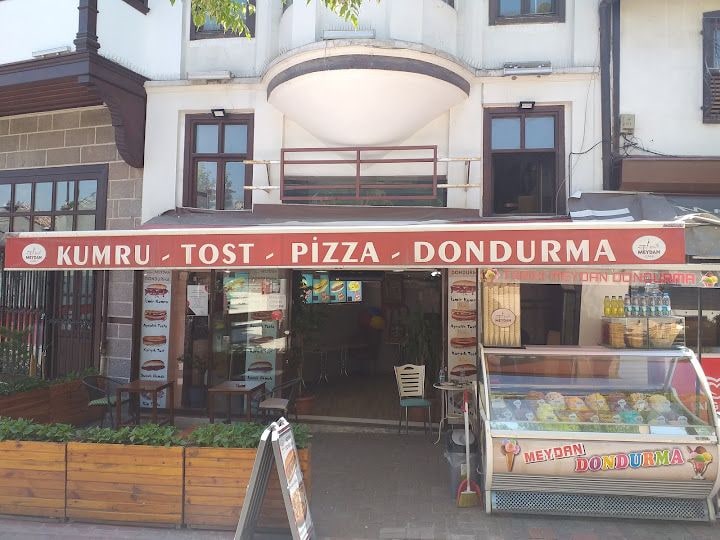 Meydan Cafe Dondurma Kumru