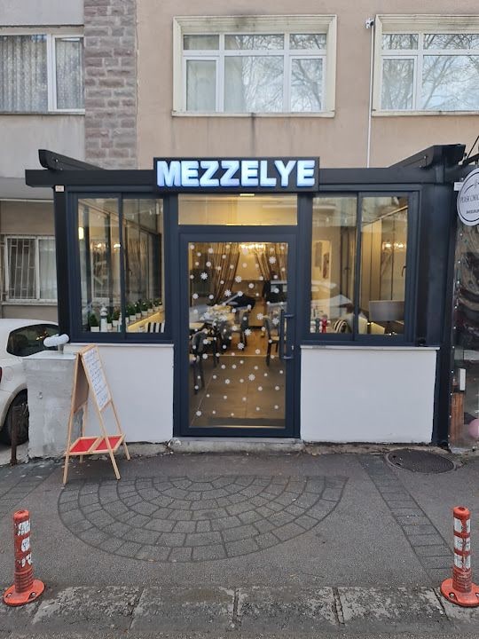 Mezzelye