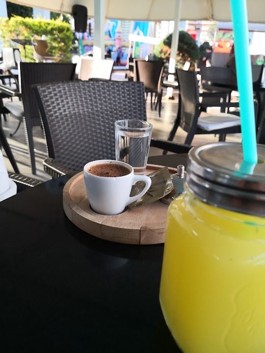 Mimoza Cafe