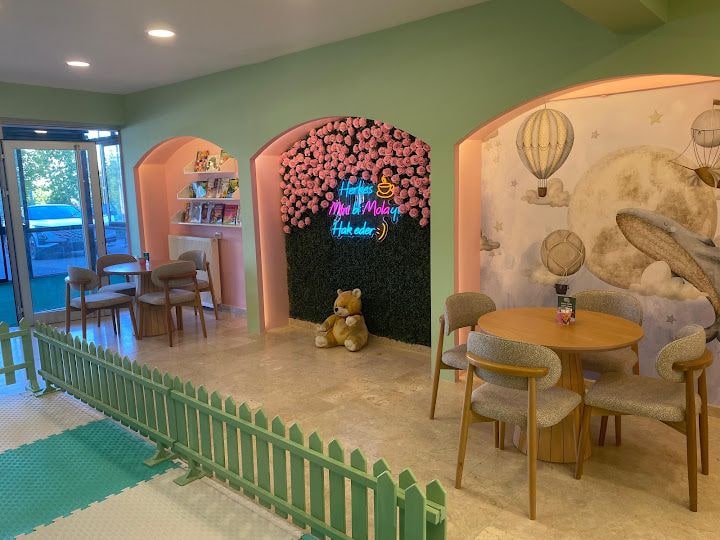 Mini Mola Kids Cafe