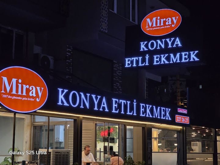 Miray Konyalı Etli Ekmek