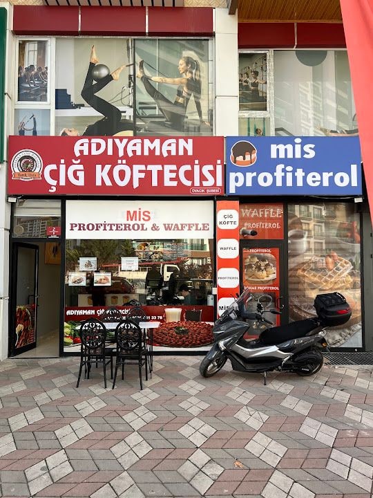 Mis Waffle & Profiterol