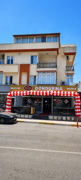MODA DONDURMA & WAFFLE KÜTÜKÇÜ