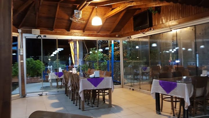 Mola Restoran