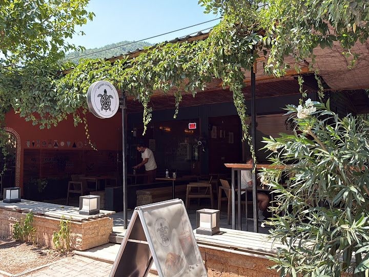 Momo Coffee