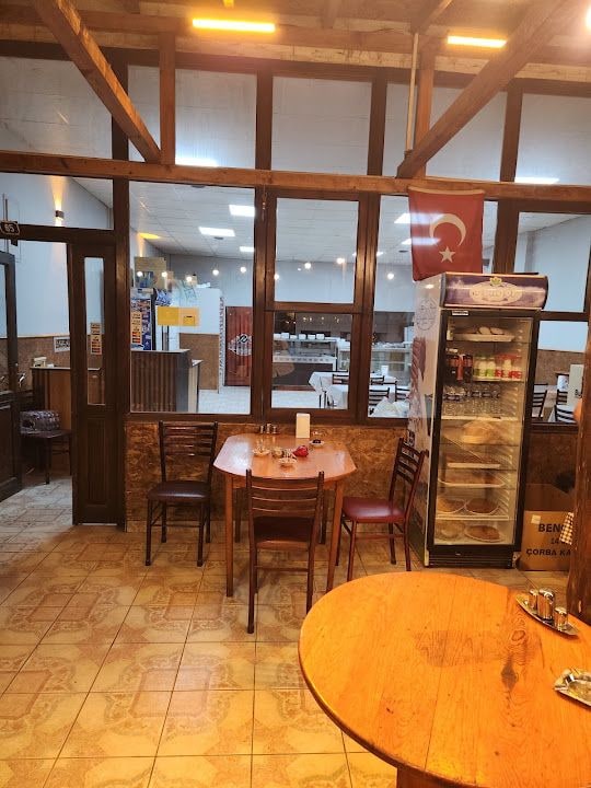 Muhtarın Yeri Pide Kebap Salonu