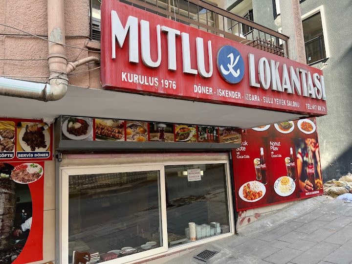 Mutlu Kayalar Lokantası