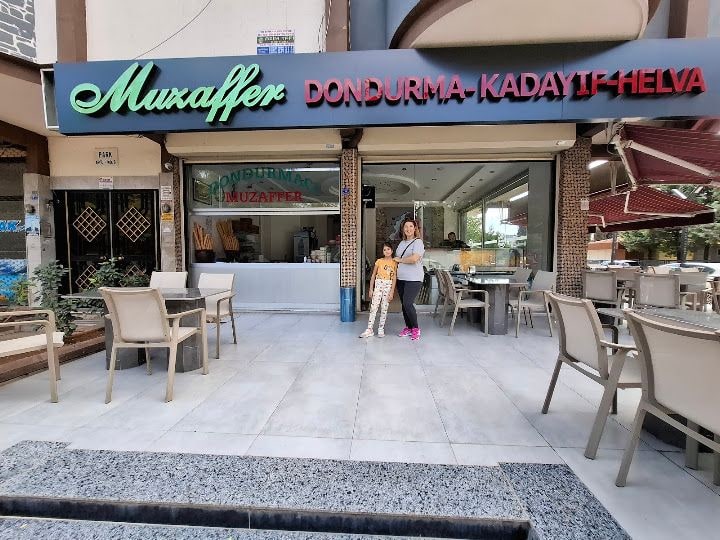 Muzaffer Dondurma Kadayıf Helva