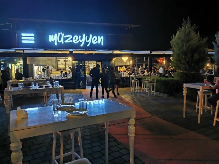 Müzeyyen Adana